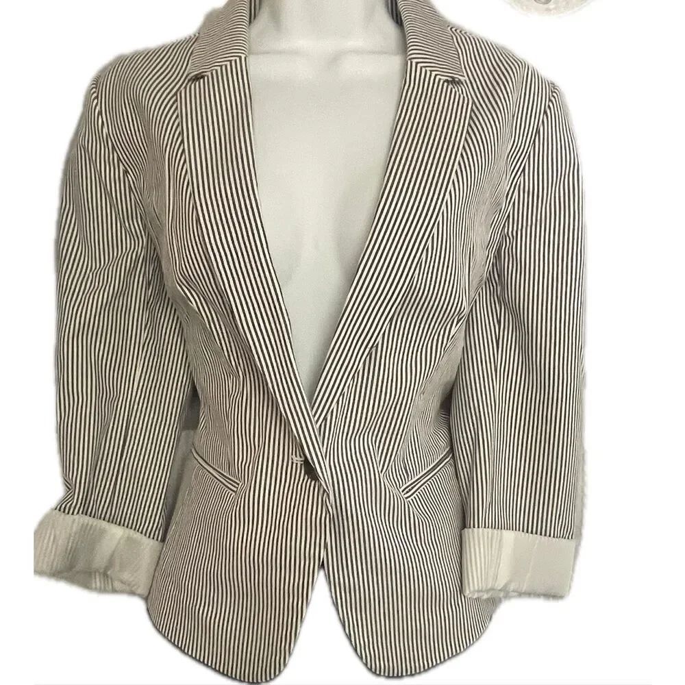 Loft NWT Pinstripe Suit Jacket Blazer Women’s Size 4 Retails $89 G3